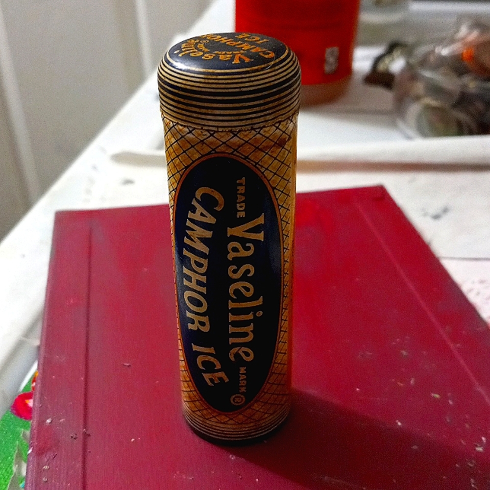 VINTAGE VASELINE CAMPHOR ICE